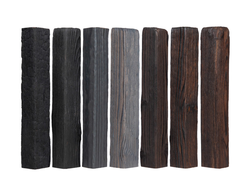 Põletatud puidust nurgad