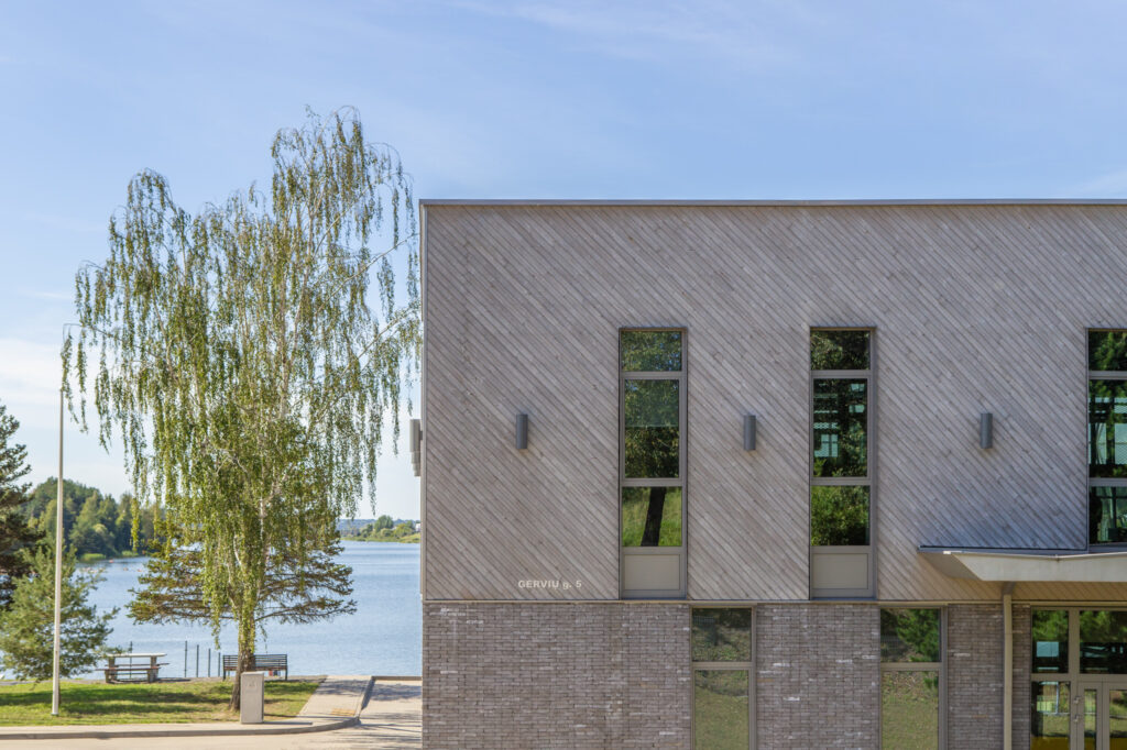 Hall peits Tikkurila 5147 termotöödeldud mänd voodrilaud