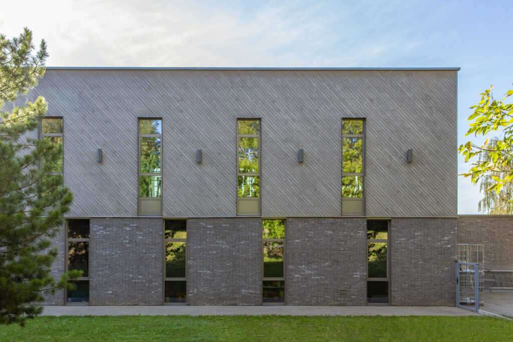 Hall peits Tikkurila 5147 termotöödeldud mänd voodrilaud